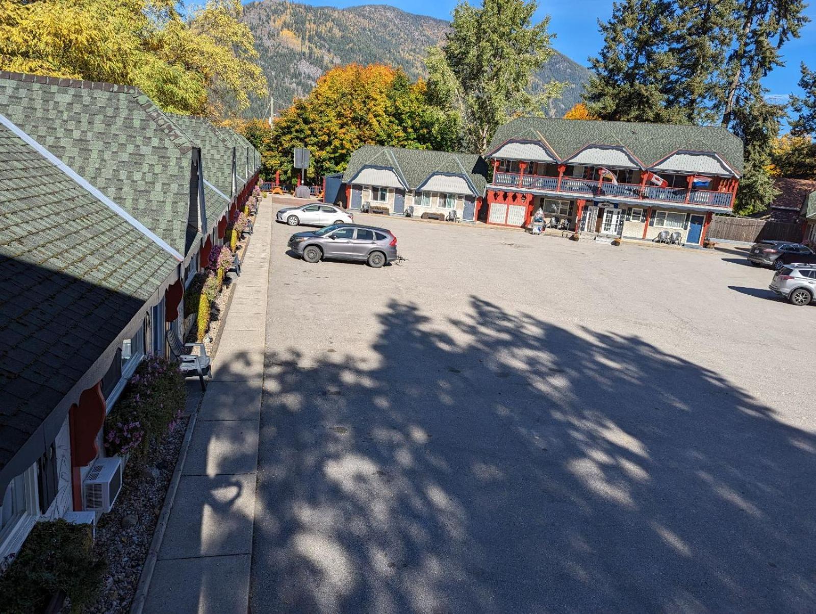 Alpine Inn&suites 2*